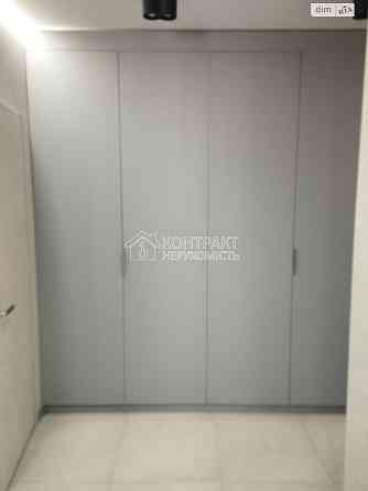 Продаж Квартира 1-кімнатна, 8/10 поверх на вул. Лосевський Kharkiv