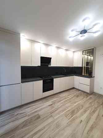 Продаж Квартира 1-кімнатна, 9/10 поверх на Целевича Ю. вул., 4а Івано-Франківськ