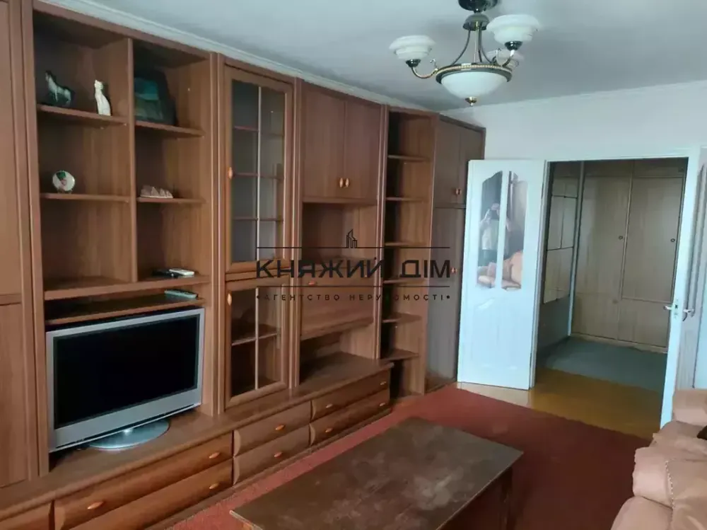 Оренда трикімнатної квартири у Печерському районі, м. Видубичі № 112153 Киев - изображение 1