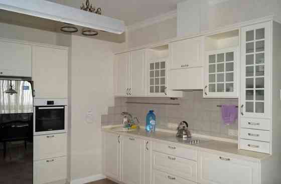 Продаж Квартира 4-кімнатна, 13/14 поверх на Армейская ул., 11к.7 Одеса