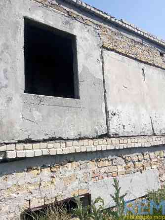 Продам в хорошем месте участок с коробкой 10х10м. в с. Нерубайское Nerubaiske