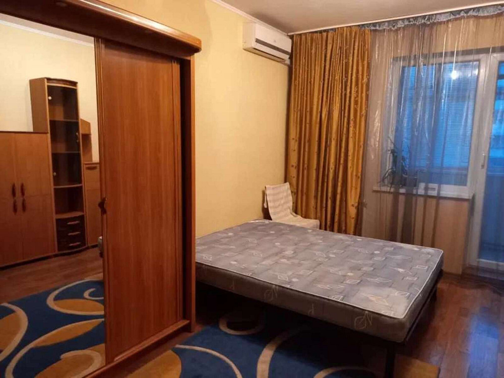 Оренда Квартира 3-кімнатна, 3/10 поверх на ул. Ларисы Руденко, 15/14 Київ - фото 2