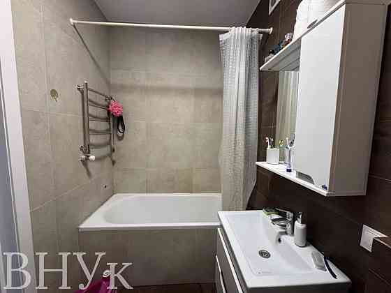 Продаж Квартира 1-кімнатна, 10/10 поверх на Жк Зеланий масив Луцьк