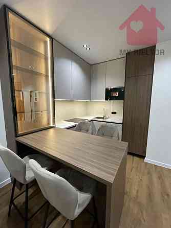 Продаж Квартира 1-кімнатна, 3/4 поверх на Собранецька Ужгород