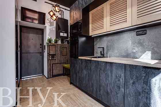 Продаж Квартира 1-кімнатна, 3/3 поверх на Люльки Львів