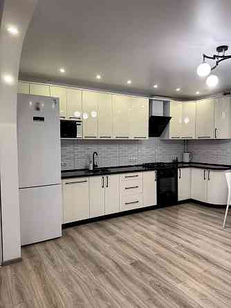 Продаж Квартира 3-кімнатна, 10/11 поверх на вул. Корольова Zhytomyr