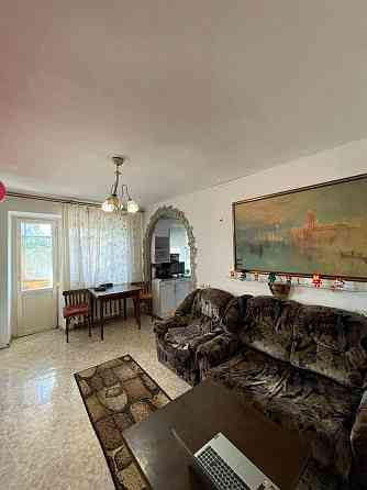 Продаж Квартира 3-кімнатна, 5/5 поверх на Слобожанський пр. Дніпро