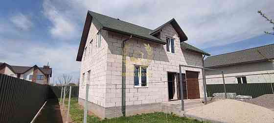 Продаж Будинок 4-кімнатний 