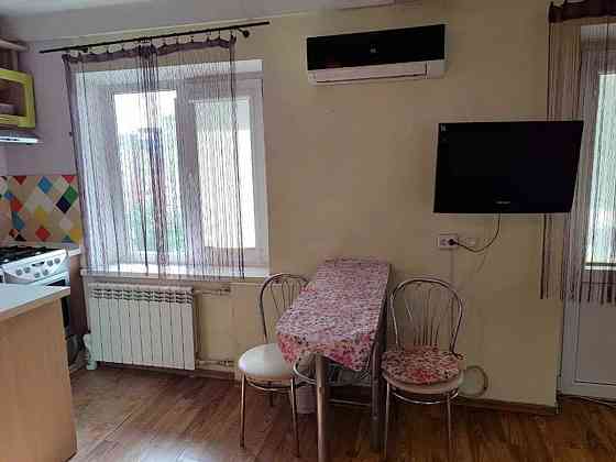 Оренда Квартира 1-кімнатна, 9/9 поверх на Йорданська, 8 Київ