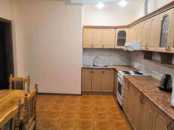 Оренда Квартира 2-кімнатна, 15/20 поверх на пр. Николая Бажана Київ