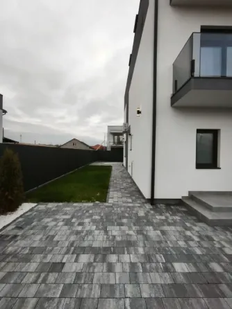 For sale 2-storey Cottage with land 2.5 ares 130 sq.m 4 rooms at Станційна Mynai