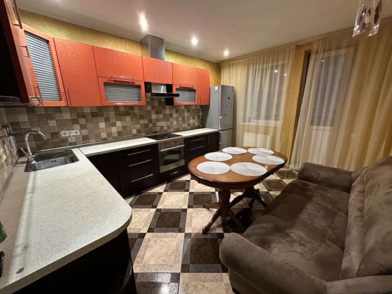 Оренда Квартира 1-кімнатна, 19/20 поверх на вул.Голосіївська, 13б Киев