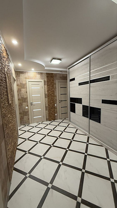 Продаж Квартира 3-кімнатна, 6/12 поверх на Владимирская ул., 1 Дніпро - фото 16