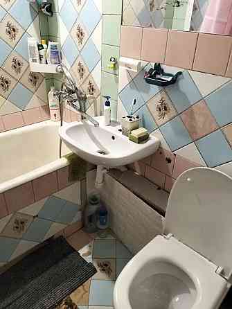 Оренда Квартира 1-кімнатна, 1/5 поверх на Вацлава Гавела, 77 Киев