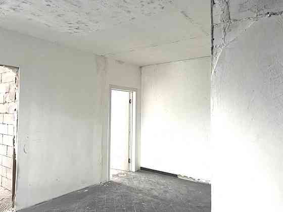 Продаж Квартира 2-кімнатна, 25/25 поверх на Харківське шосе вул., д. 182 Kiev