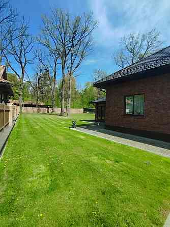 Продаж 2-поверховий Будинок з ділянкою 37 сот 270 кв.м 4 кімн. на Гідропарк Zhytomyr