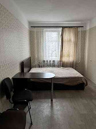 Оренда Квартира 3-кімнатна, 1/10 поверх на вул. Ігоря Муратова Харків