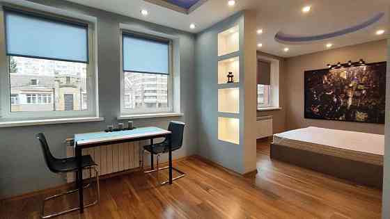 Оренда Квартира 2-кімнатна, 3/12 поверх на вул. Паньківська, 27/78 Київ