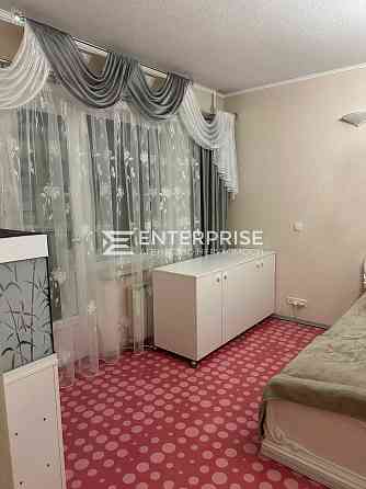 Продаж Квартира 3-кімнатна, 3/10 поверх на вул. Лаврухіна Миколи Київ