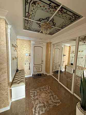 Продаж Квартира 3-кімнатна, 8/14 поверх на Деміївська вул., д. 13 Kiev