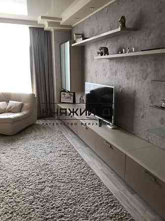 Оренда Квартира 2-кімнатна, 10/18 поверх на Днепровская Набережная Kiev