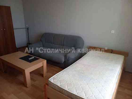 Продаж Будинок 3-кімнатний на Милославська вул., 32/51А Kiev