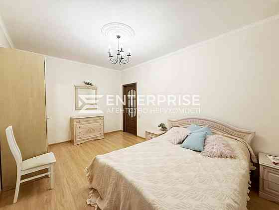 Продаж Квартира 1-кімнатна, 31/32 поверх на вул. Олевська Kiev