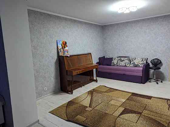 Оренда Квартира 2-кімнатна, 8/10 поверх на вул. Соборна Рівне