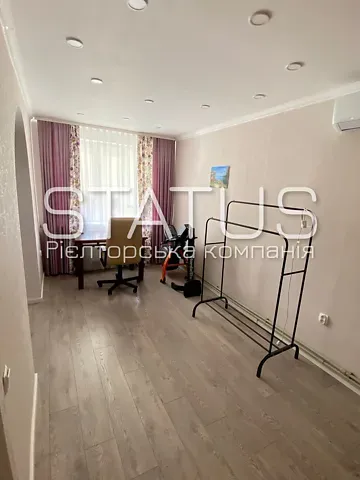 Продаж 1-поверховий   95.6 кв.м 4 кімн. на Степова вулиця 17  - фото 1