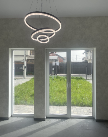 Продам 2 этажный кирпичный таунхаус 100м2  с авторским ремонтом. Лиманка