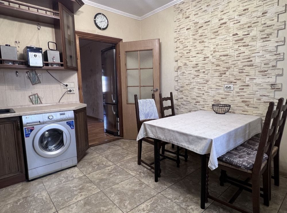 Продаж Квартира 3-кімнатна, 14/14 поверх на Радунська вул., д. 11а Kiev - photo 2