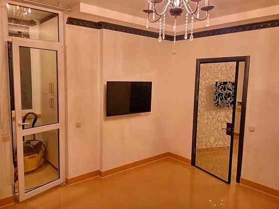 Оренда Квартира 2-кімнатна, 10/17 поверх на ул. Завальная Київ