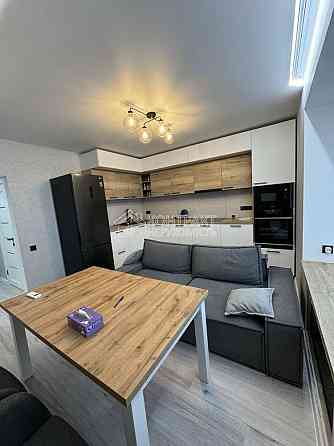 Продаж Квартира 1-кімнатна, 6/9 поверх на вул. Авіахімічна Харьков