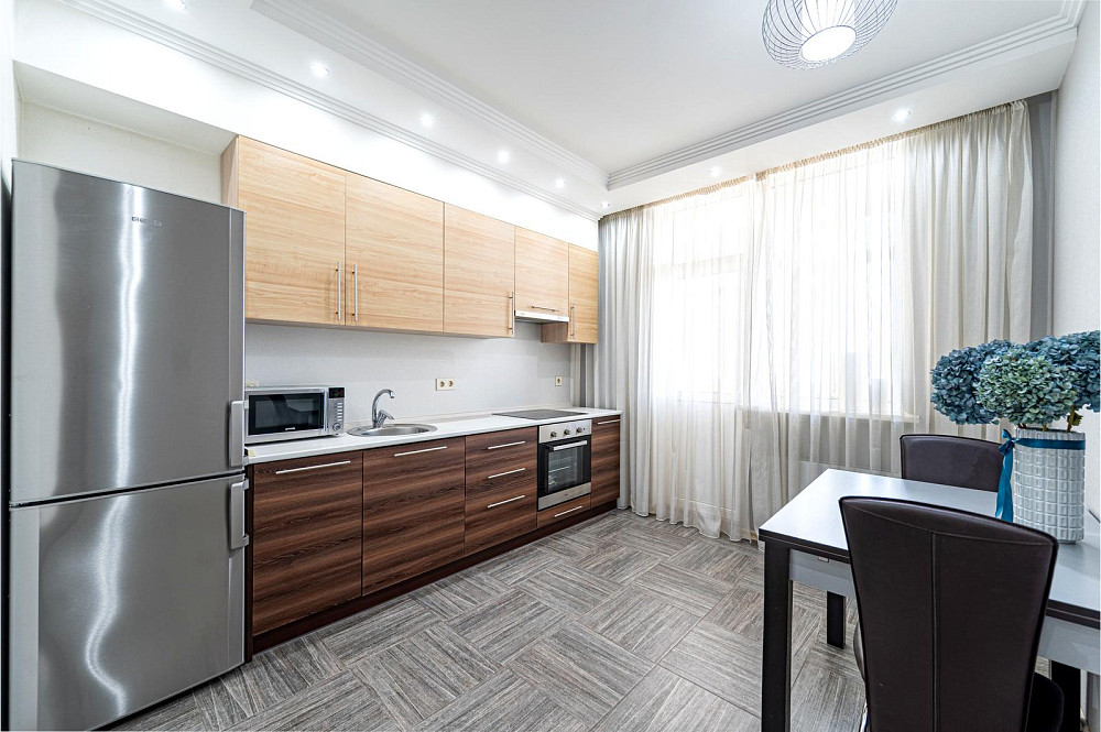 Продаж Квартира 2-кімнатна, 15/25 поверх на Бажана Николая вул., д. 8-Б Киев - изображение 1