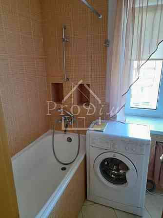 Продаж 2к квартири 47м2 Киев