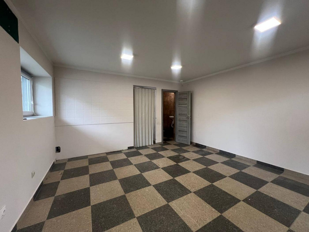 Продаж Квартира на улица Весняна 8  - photo 2