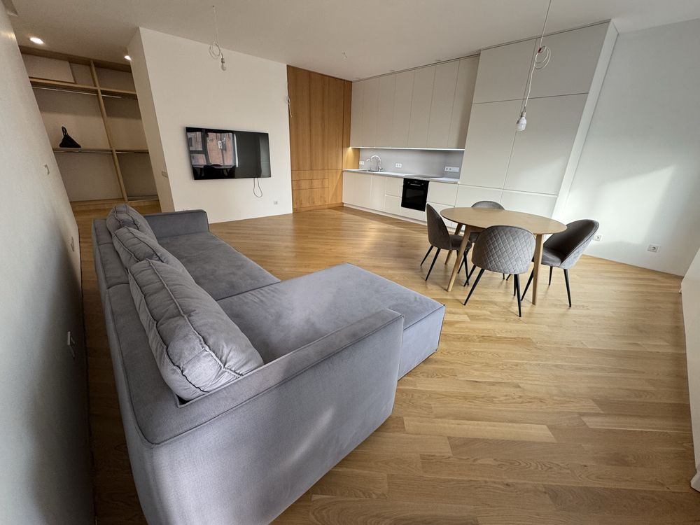 Продаж Квартира 4-кімнатна, 6/24 поверх на Паньківська вул., д. 20/82 Київ - фото 1