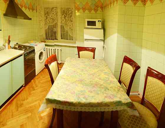 Оренда Квартира 2-кімнатна, 10/14 поверх на вул. Мичурина ул./Ломаківська Киев