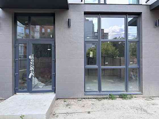 Продаж приміщення вільного призначення на Осіння вул., 28 поверх - 1/5 Київ