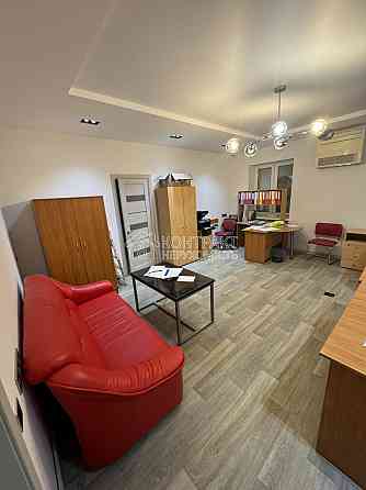 Продаж офісне приміщення на вул. Науки приміщень - 3, поверх - 1/5 Харків