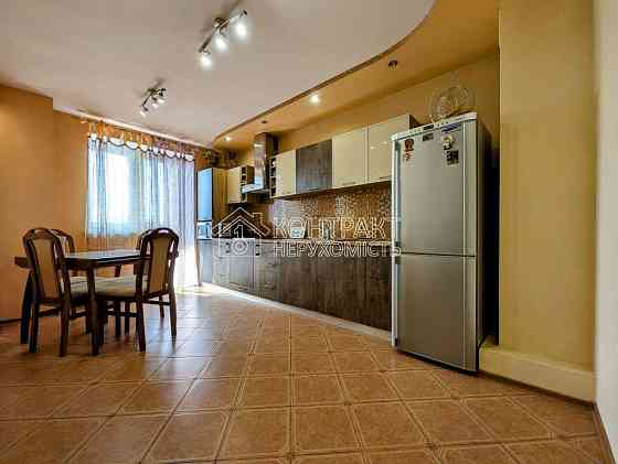 Продаж Квартира 2-кімнатна, 8/10 поверх на вул. Олександра Чабана Kharkiv