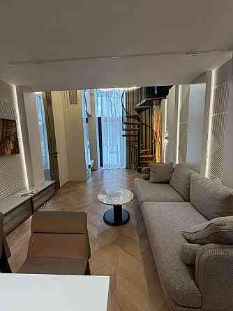 Продаж Квартира 2-кімнатна, 2/25 поверх на Васильківська вул., д. 100а Київ