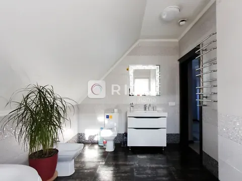 For sale 2-storey   177 sq.m 4 rooms at Ранкова вулиця  - photo 9