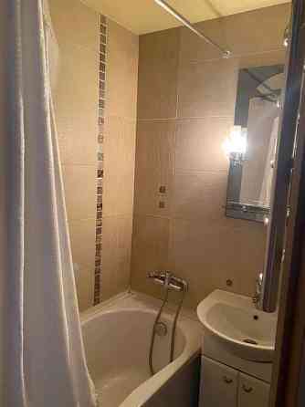 Оренда Квартира 2-кімнатна, 3/5 поверх на Верховного Совета бульв., 18а Kiev