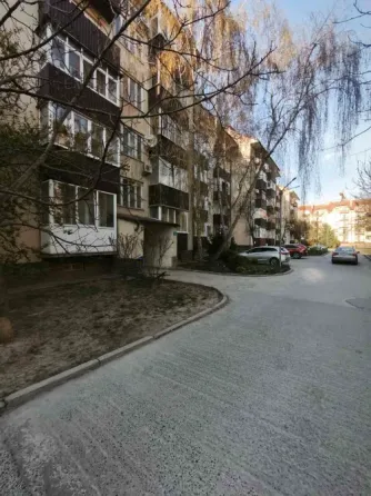 For sale 3-room Apartment 76 sq.m Клумпуша 5 Uzhhorod