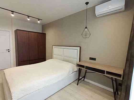 Оренда Квартира 1-кімнатна, 16/25 поверх на ул. Каховская, 58 Киев