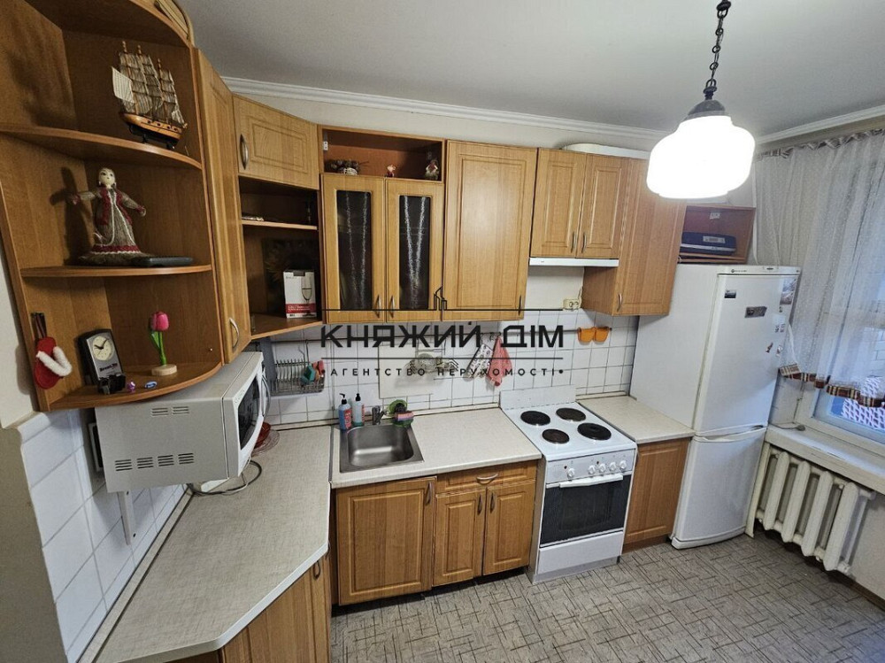 Оренда Квартира 1-кімнатна, 11/18 поверх на вул. Старонаводницька Киев - изображение 1