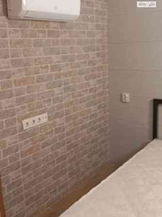 Оренда Квартира 1-кімнатна, 3/3 поверх на вул. Залізнична, 32 Киев