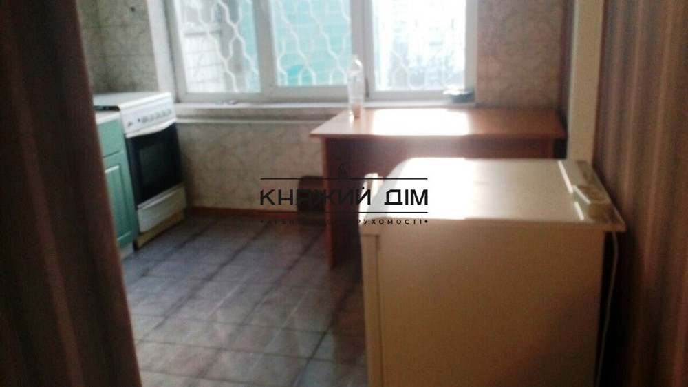 Оренда Квартира 3-кімнатна, 12/12 поверх на Малышко Андрея ул. Киев - изображение 11