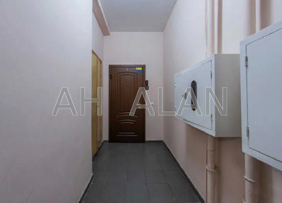 Оренда Будинок 4-кімнатний на Левка Лук'яненка вул., 21 Kiev